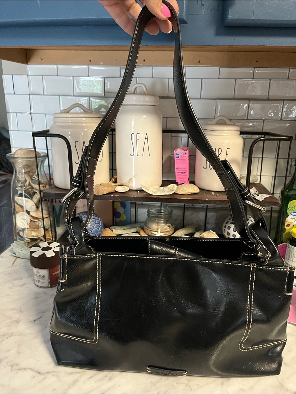 Nine & Co Black Leather Shoulder Bag
